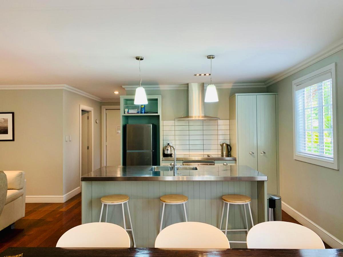 Tinkerbell Cottage 2-4 Bedroom- Russell Cottages Collection エクステリア 写真